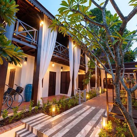 V Maison Boutique Hotel Luang Prabang Luaran gambar